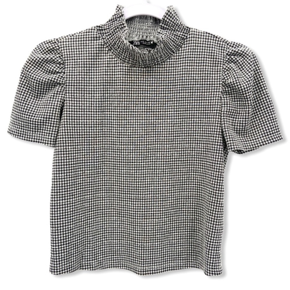 ZARA BLACK AND WHITE PLAID MOCK NECK CROPPED BLOUSE